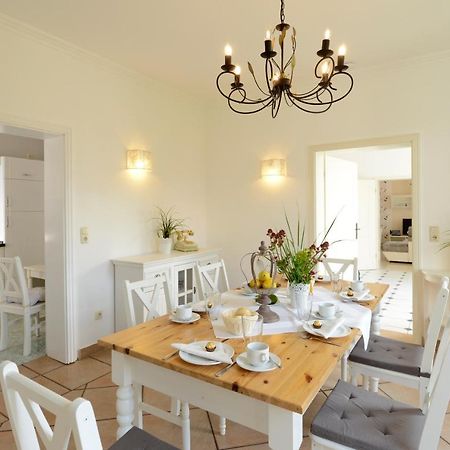 Ferienhaus Fuer 8 Personen Mit Kamin & Terrasse Boltenhagen  Ngoại thất bức ảnh