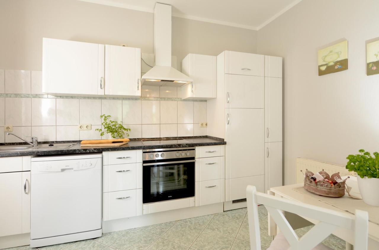 Ferienhaus Fuer 8 Personen Mit Kamin & Terrasse Boltenhagen  Ngoại thất bức ảnh