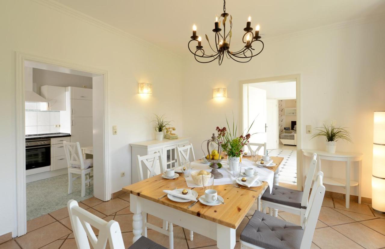 Ferienhaus Fuer 8 Personen Mit Kamin & Terrasse Boltenhagen  Ngoại thất bức ảnh