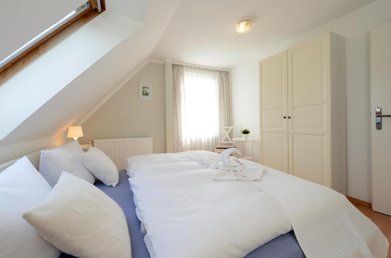 Ferienhaus Fuer 8 Personen Mit Kamin & Terrasse Boltenhagen  Ngoại thất bức ảnh